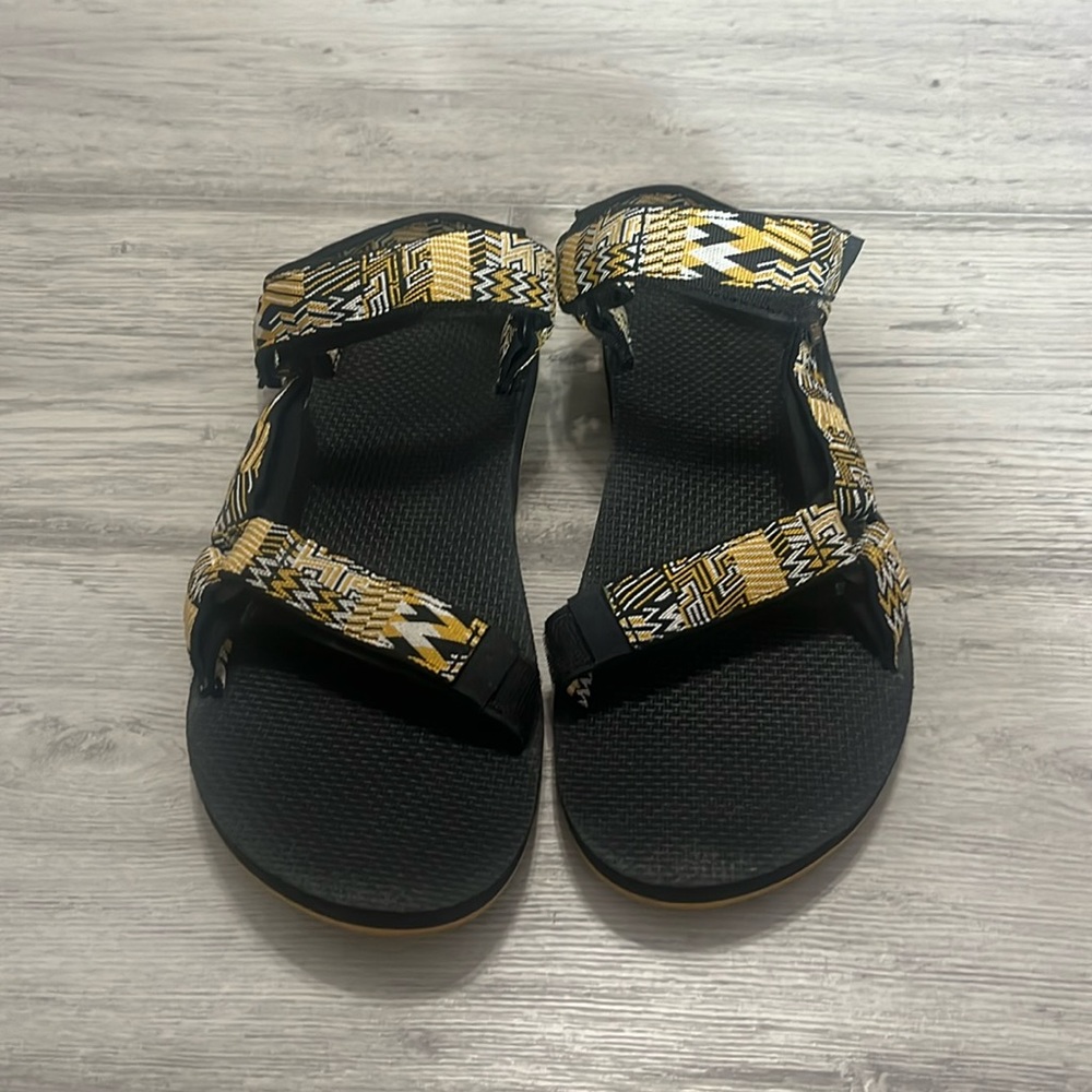 Teva sandals size 12